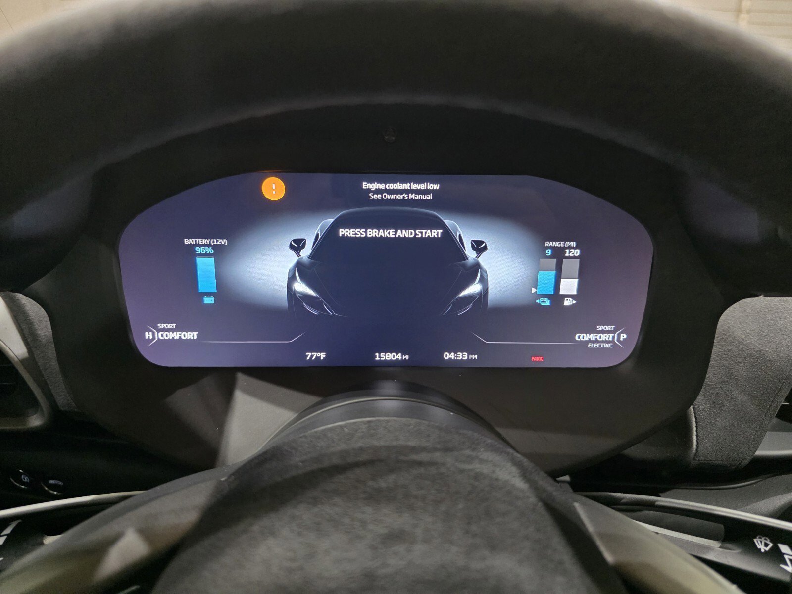 Used 2023 McLaren Artura image 10