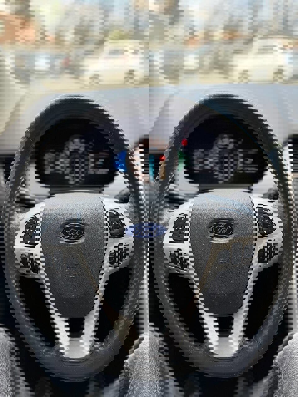 Used 2012 Ford Edge SEL FWD image 18