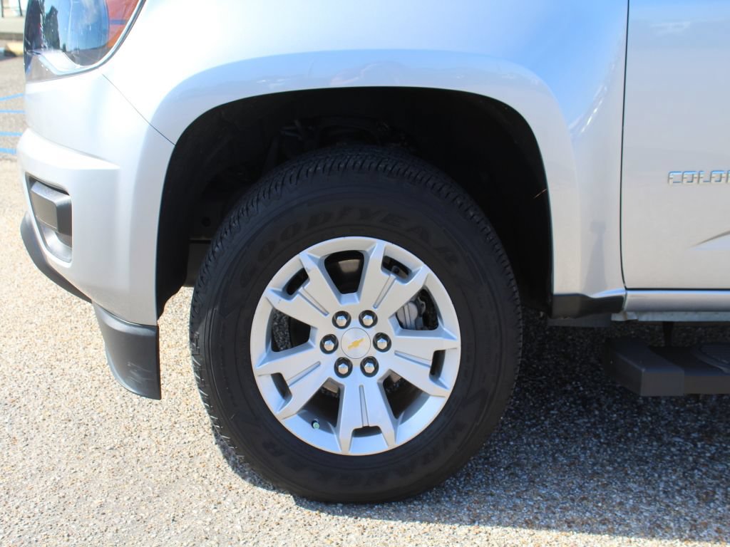 Used 2017 Chevrolet Colorado LT w/ Safety Package RWD image 17