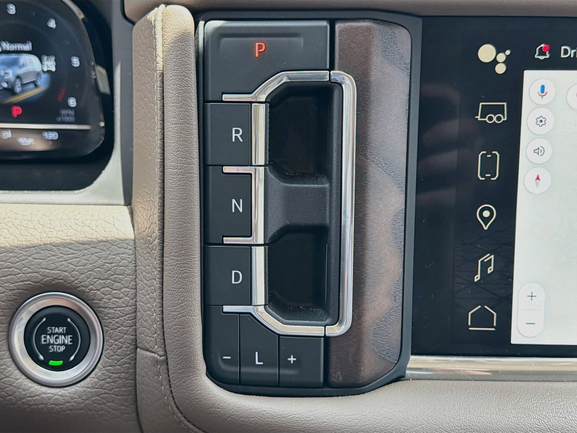 Used 2023 GMC Yukon Denali AWD/4WD image 31
