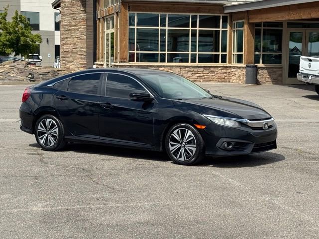 Used 2017 Honda Civic EX-T image 2