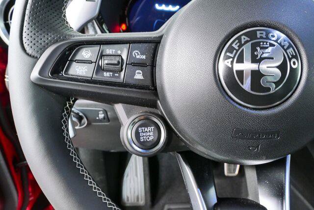 New 2026 Alfa Romeo Tonale w/ Active Assist Package AWD/4WD image 13