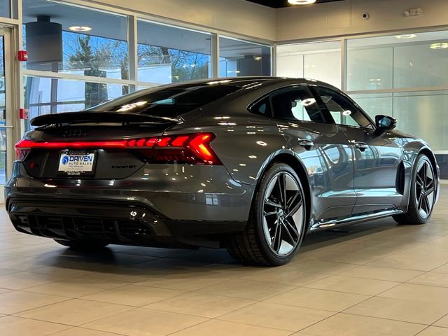 Used 2022 Audi RS e-tron GT image 6