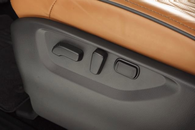 Used 2024 INFINITI QX80 Sensory image 15