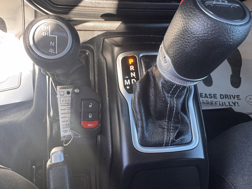 Used 2025 Jeep Gladiator Sport image 8