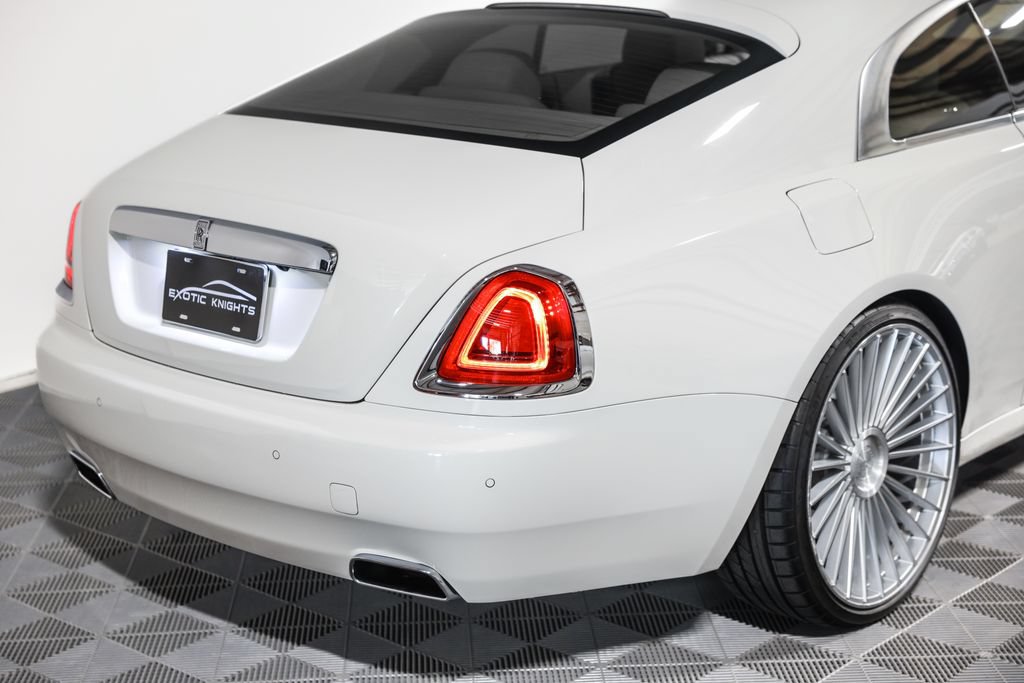 Used 2014 Rolls-Royce Wraith RWD image 8