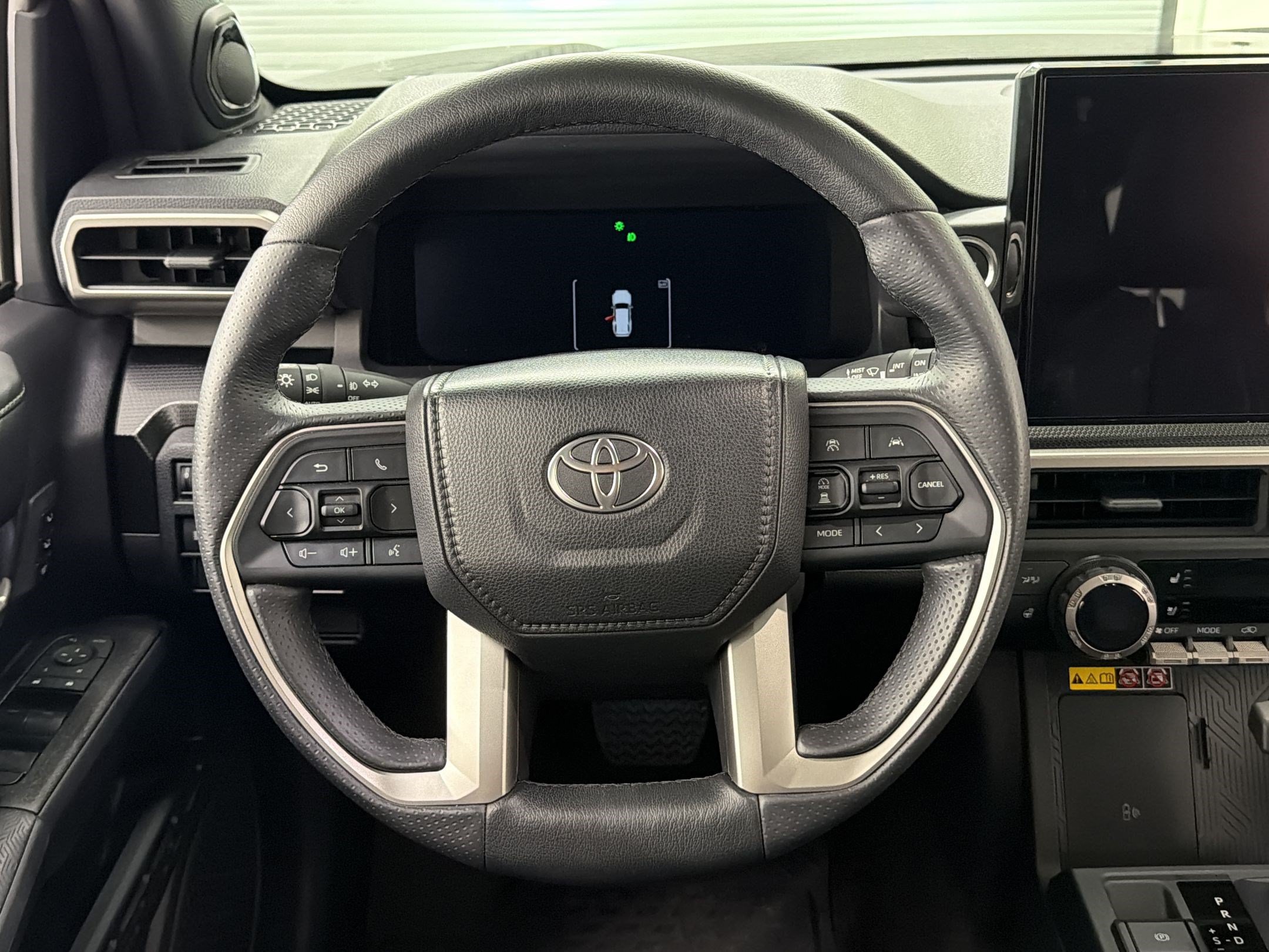 Used 2025 Toyota 4Runner Limited AWD/4WD image 29