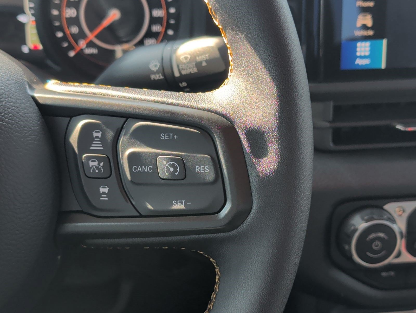 Used 2024 Jeep Gladiator Sport AWD/4WD image 15