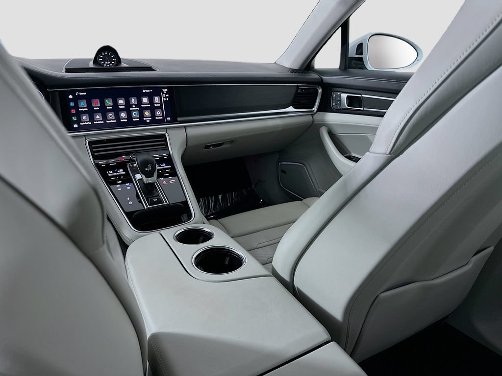 Certified 2023 Porsche Panamera 4 Platinum Edition AWD/4WD image 26