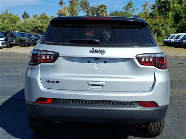 New 2026 Jeep Compass Limited image 4