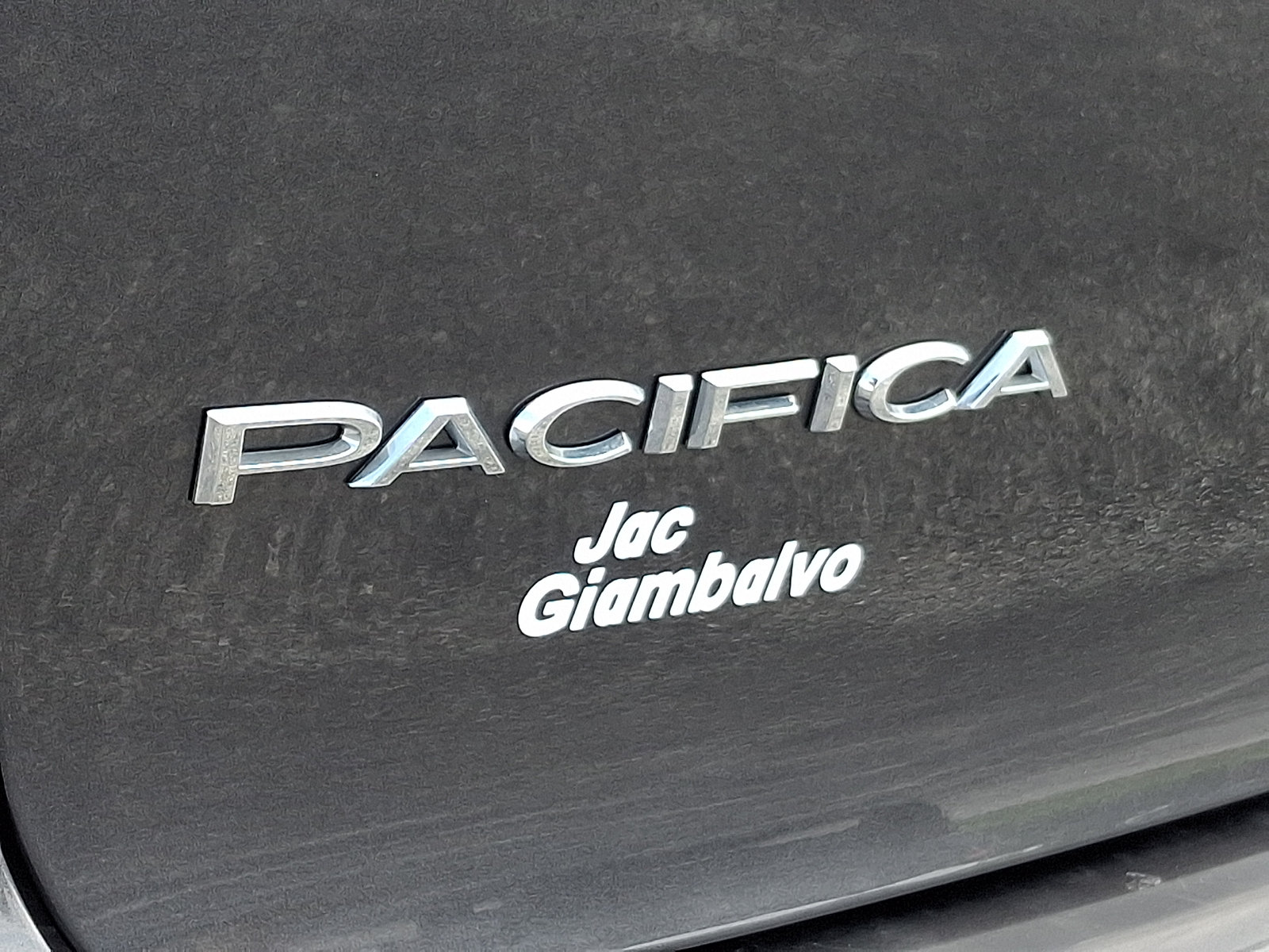 Used 2022 Chrysler Pacifica Touring-L AWD/4WD image 32