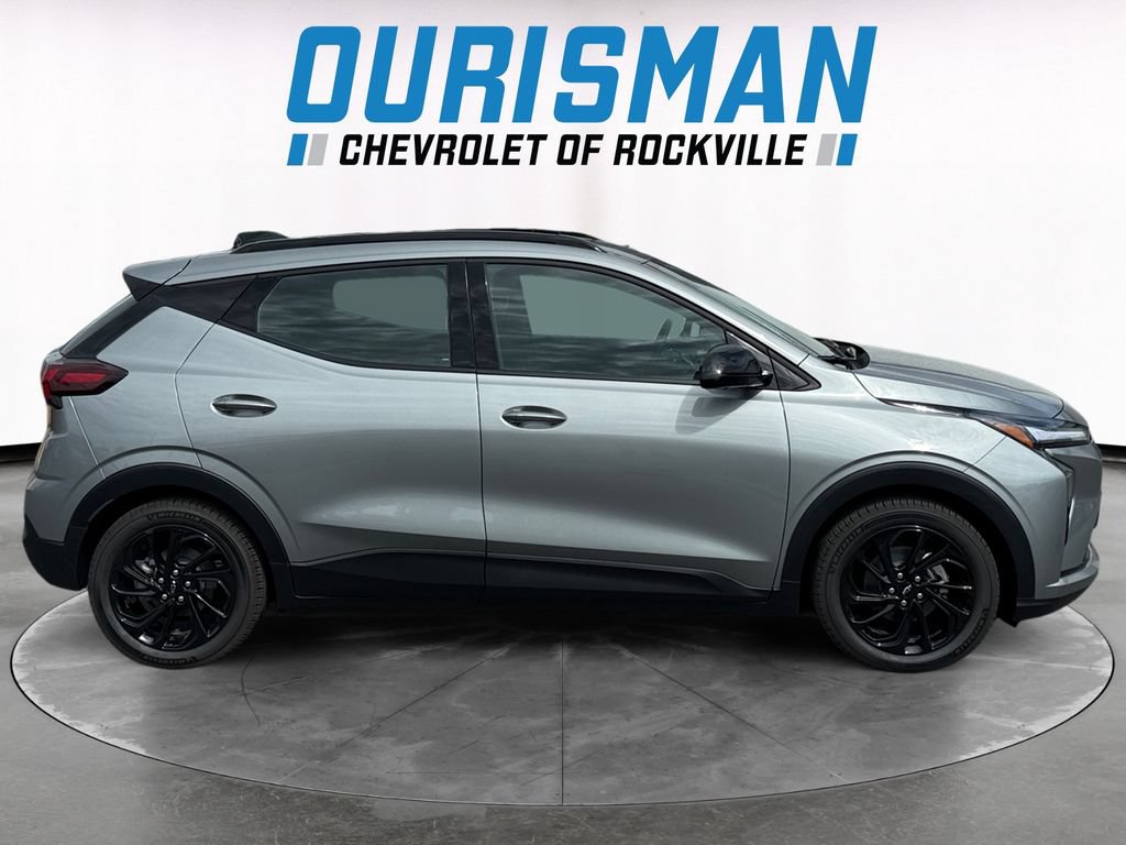 New 2027 Chevrolet Bolt RS w/ Technology Package FWD image 7