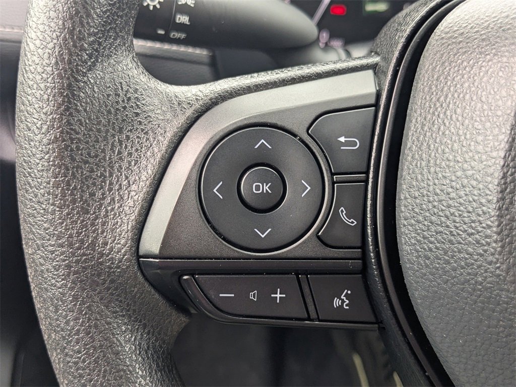 Used 2023 Toyota RAV4 LE image 23