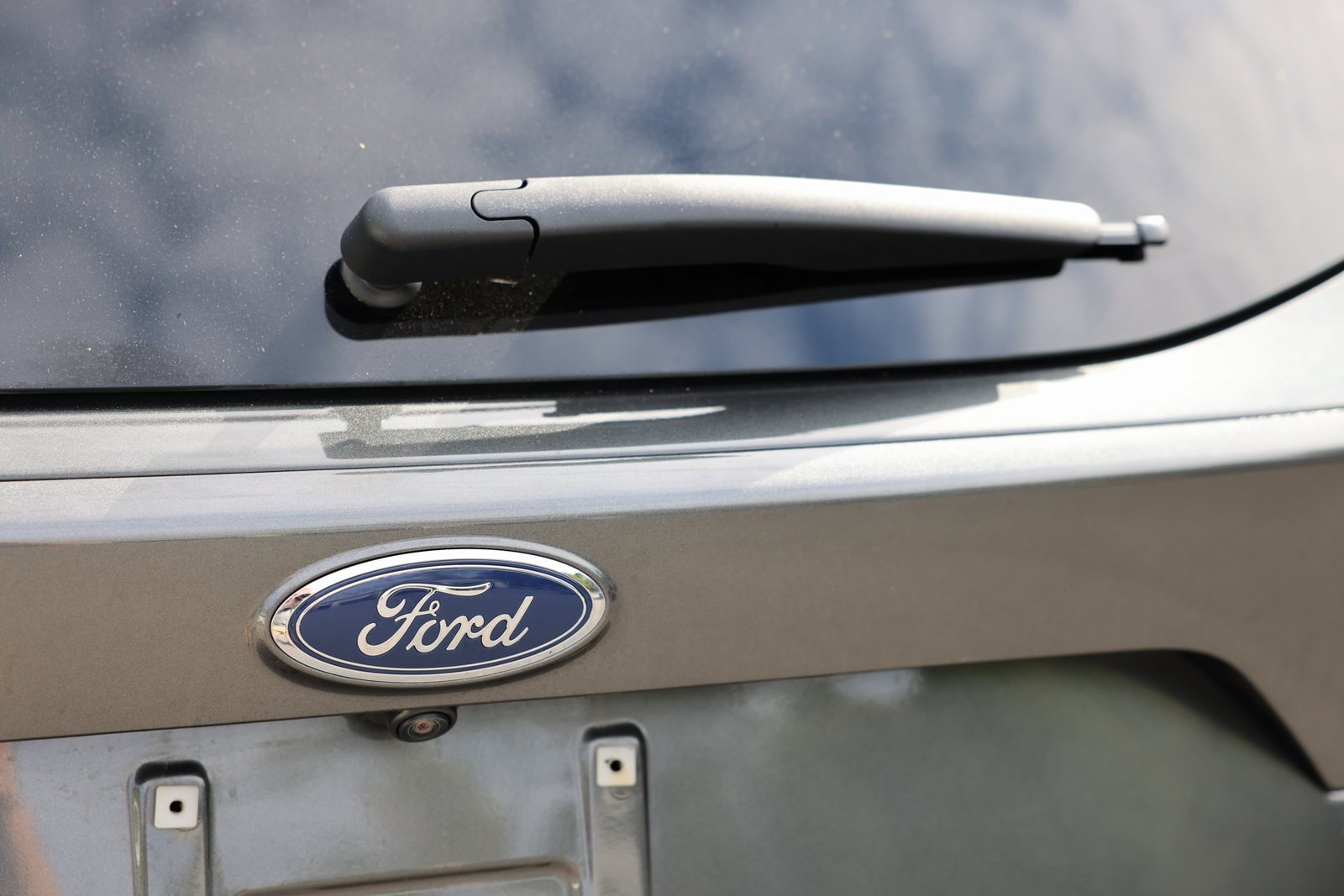 Certified 2019 Ford Escape Titanium image 30