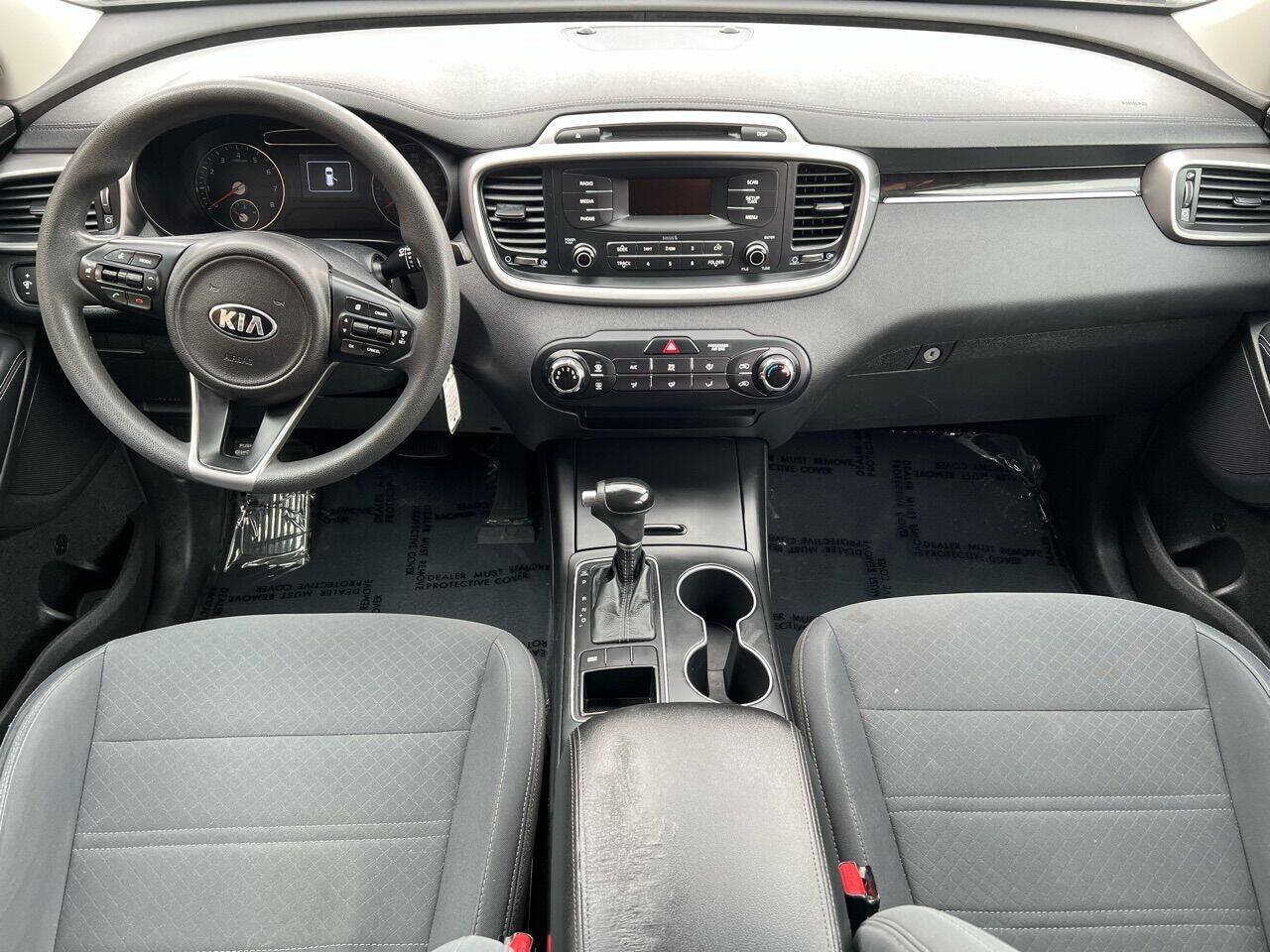 Used 2017 Kia Sorento L FWD image 12