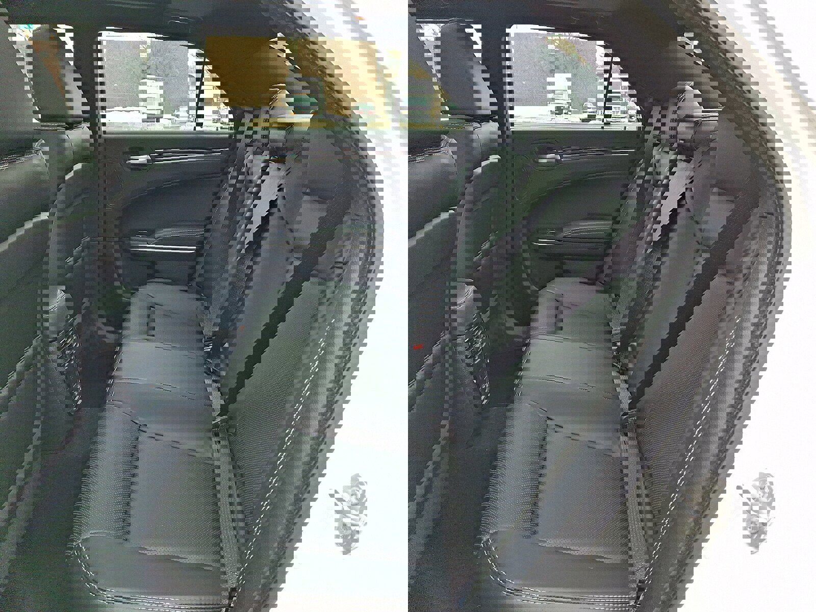 Used 2023 Chrysler 300 S w/ Comfort Group image 10