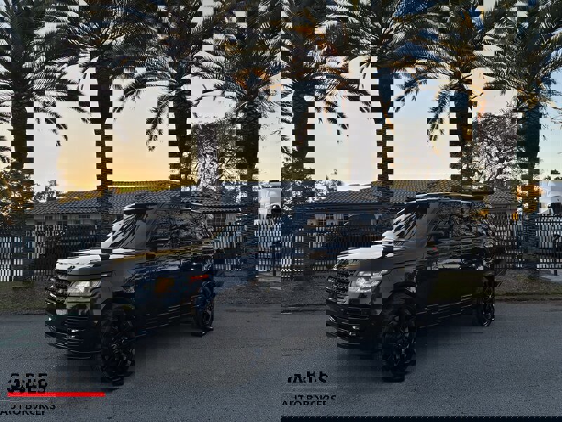 Used 2014 Land Rover Range Rover HSE image 5