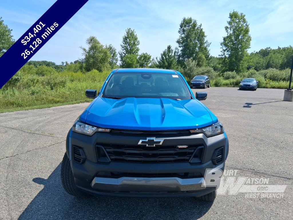 Used 2023 Chevrolet Colorado Trail Boss w/ LPO, Dark Essentials Package AWD/4WD image 10