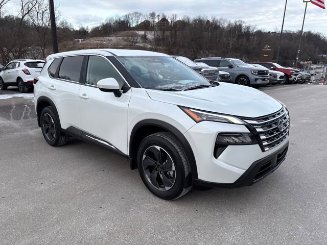 Certified 2025 Nissan Rogue SV image 7