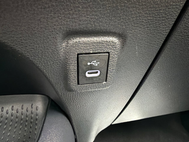 Used 2025 Toyota Corolla LE FWD image 33