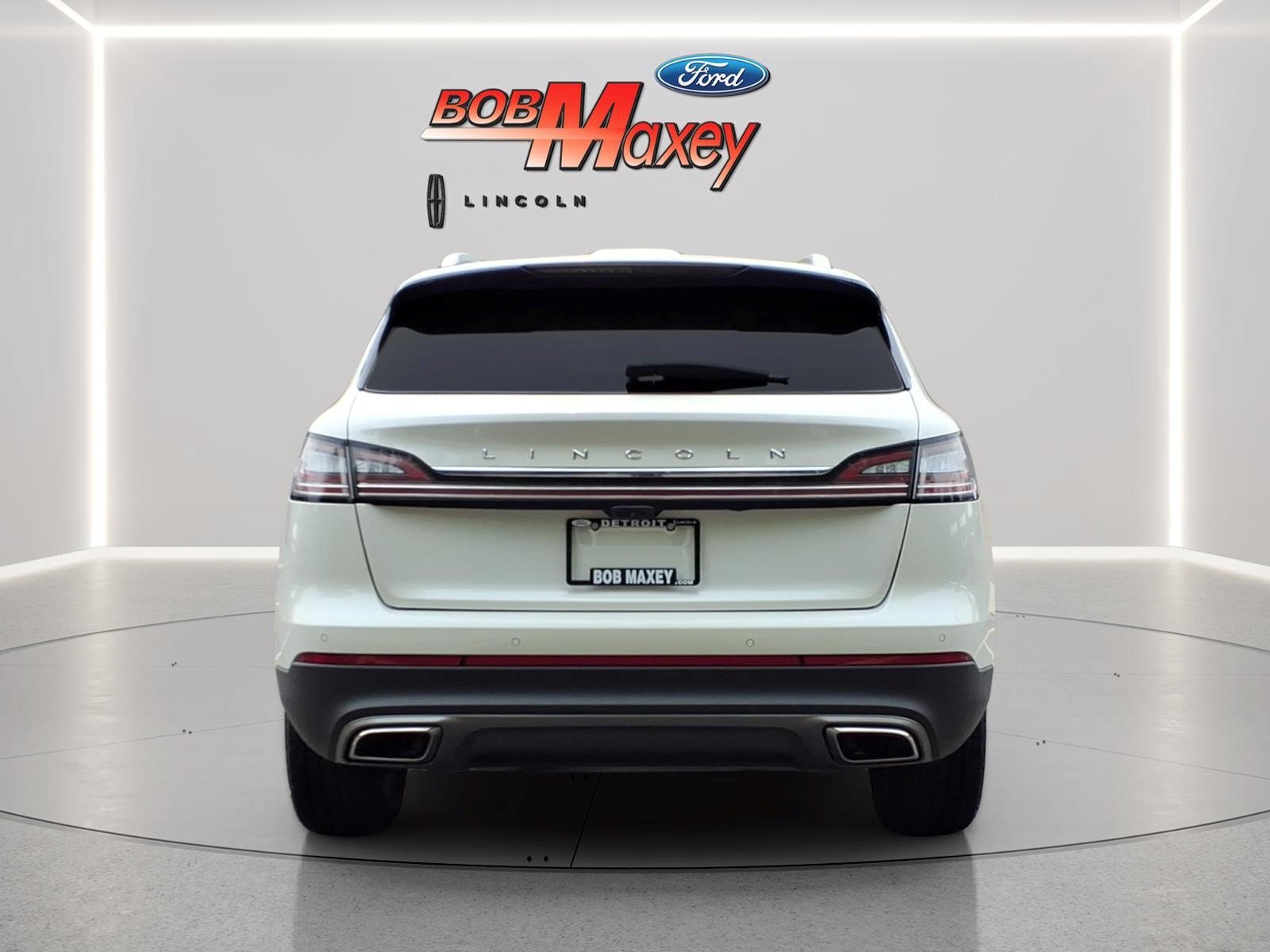 Used 2021 Lincoln Nautilus Reserve AWD/4WD image 5