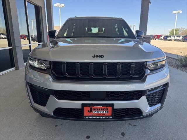 New 2026 Jeep Grand Cherokee L Limited w/ Limited Altitude Package AWD/4WD image 43