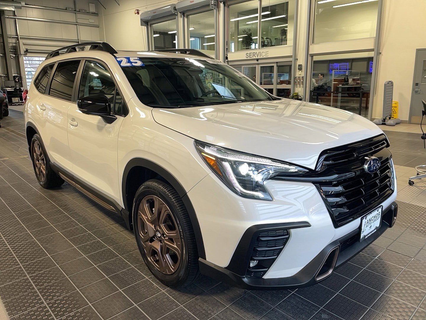 Used 2025 Subaru Ascent Bronze Edition image 1