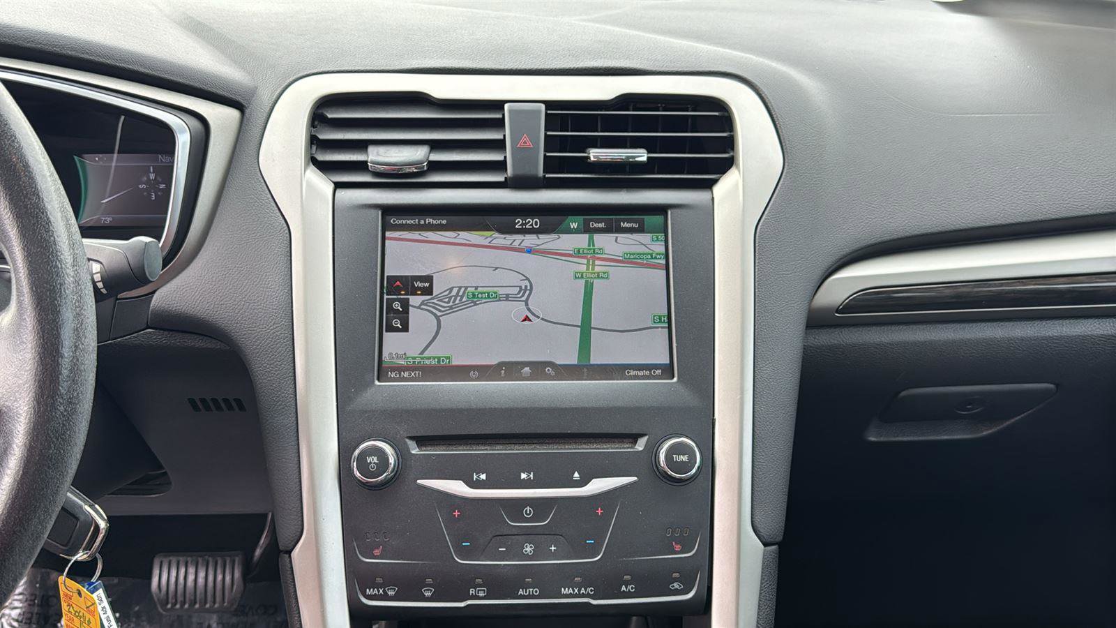 Used 2015 Ford Fusion SE w/ Equipment Group 202A image 15