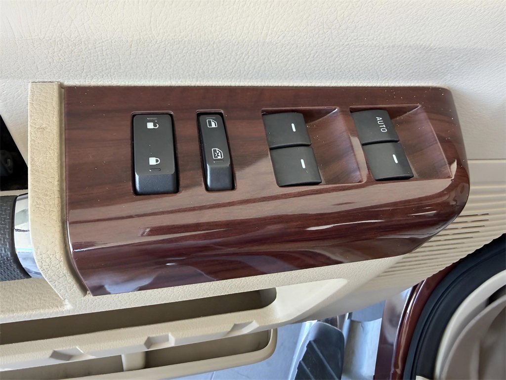 Used 2008 Ford F250 King Ranch image 17