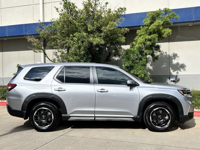 Used 2025 Honda Pilot EX-L image 3