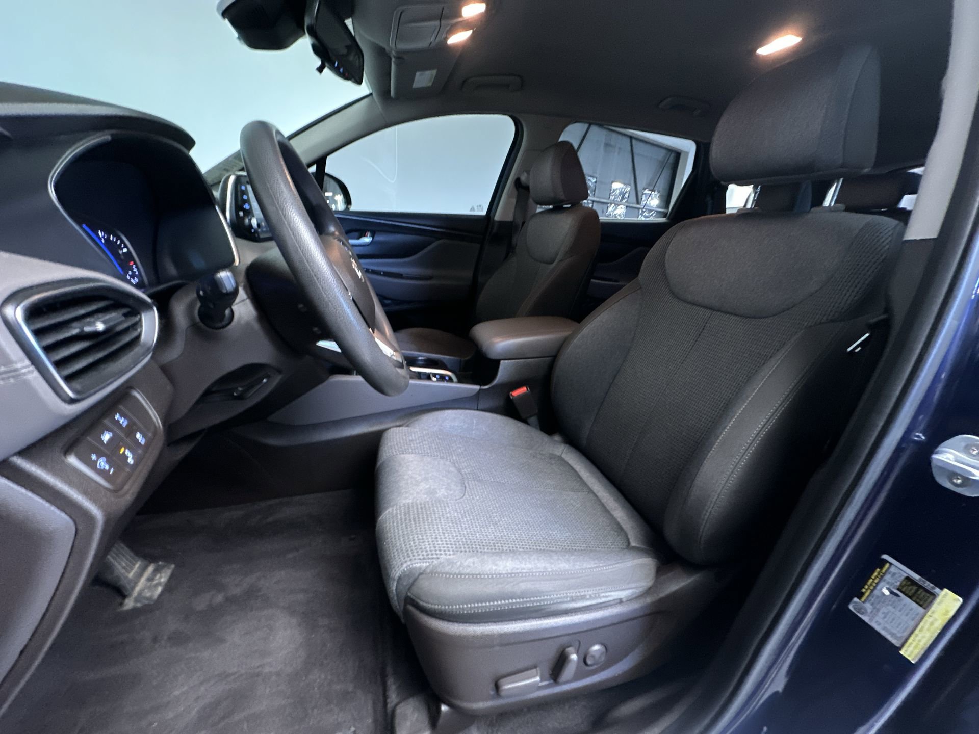 Used 2019 Hyundai Santa Fe SEL AWD/4WD image 12