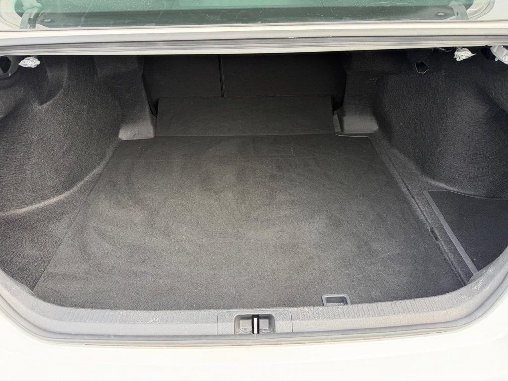 Used 2025 Toyota Camry LE FWD image 18