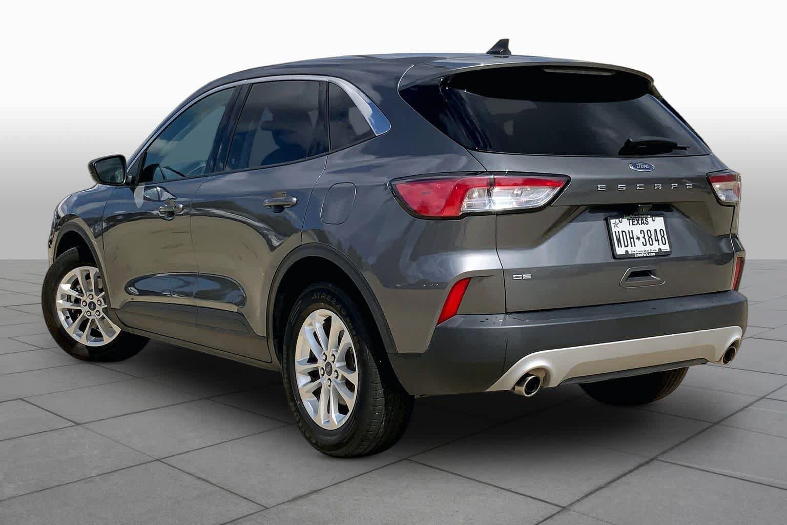 Used 2022 Ford Escape SE FWD image 11