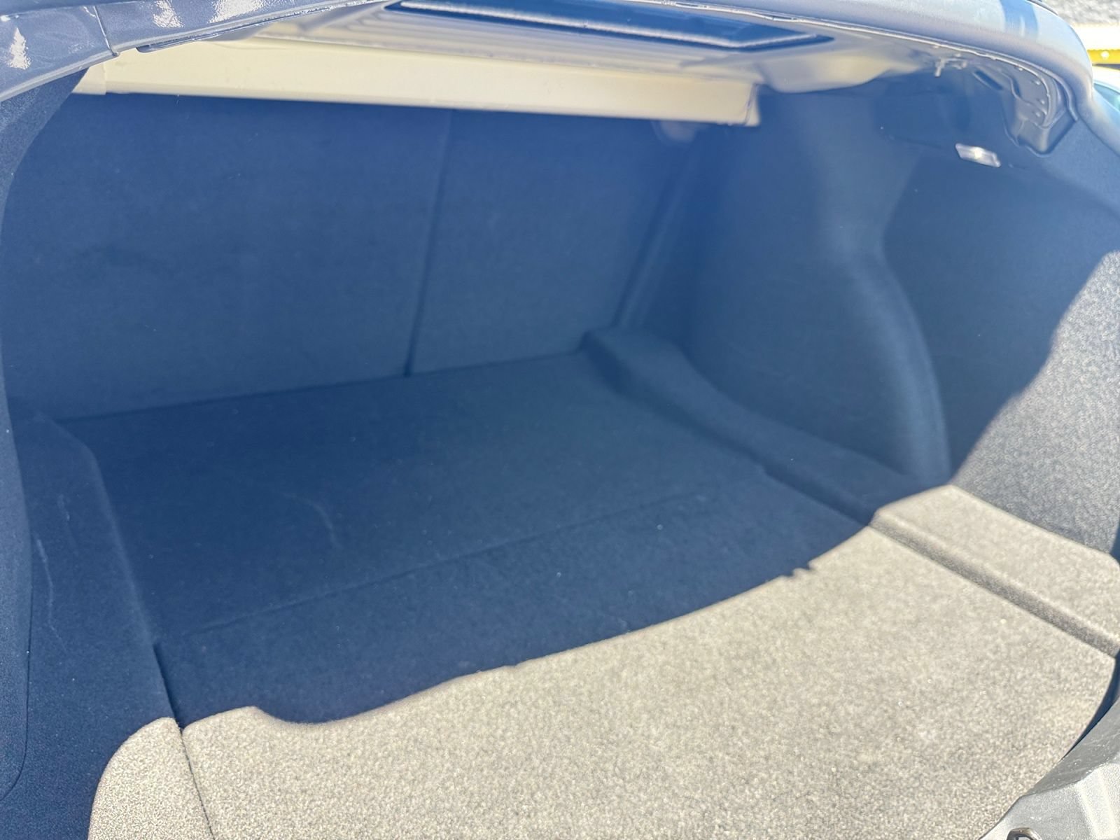 Used 2018 Tesla Model 3 Long Range RWD image 17