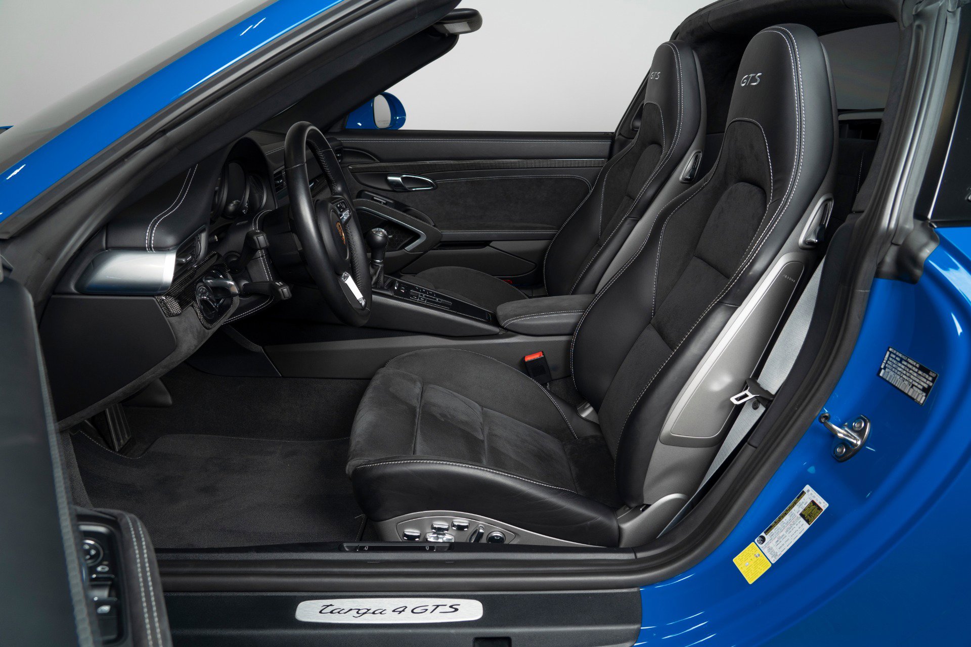 Used 2018 Porsche 911 Targa 4 GTS image 28