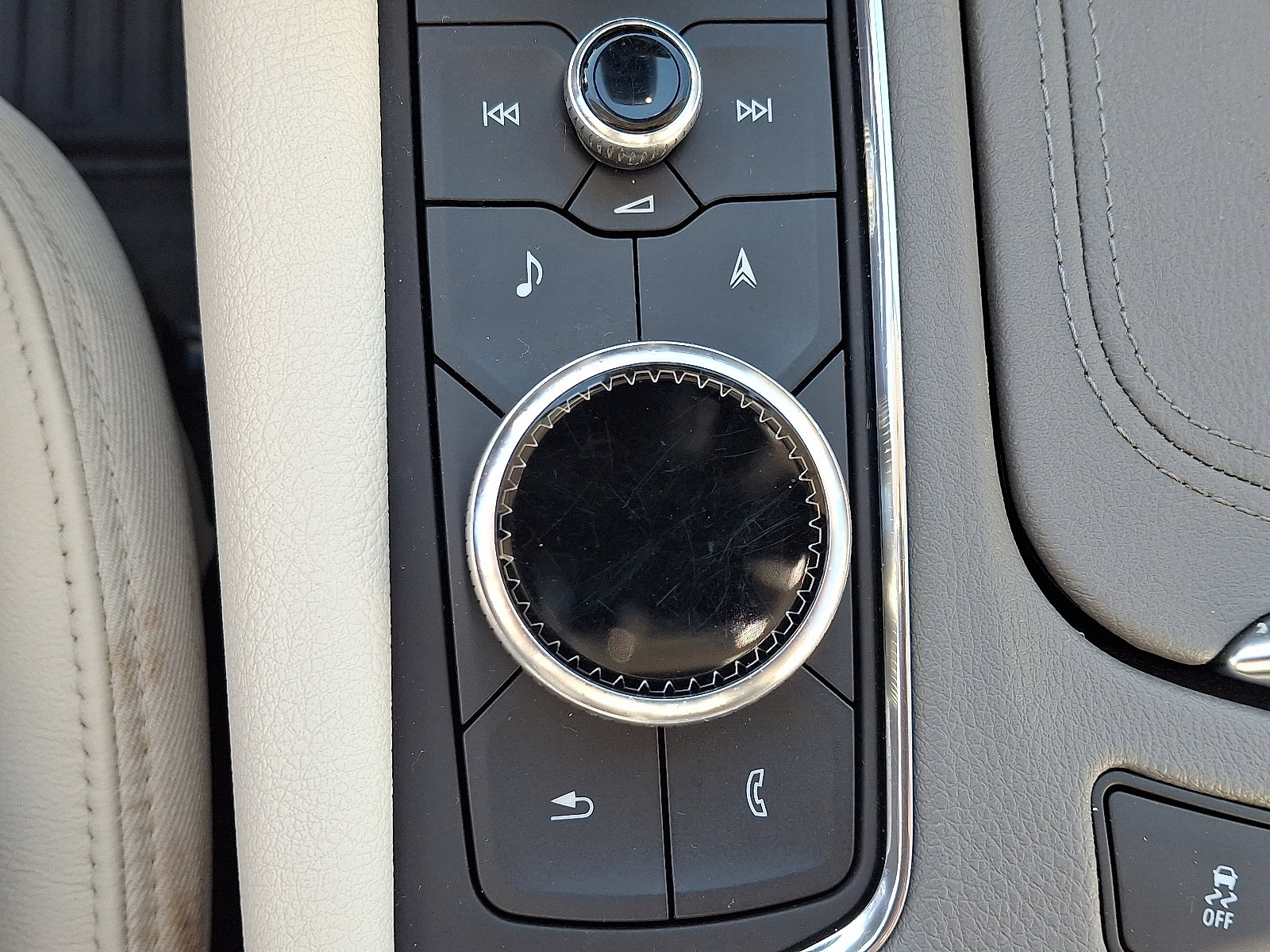 Used 2021 Cadillac XT6 Premium Luxury image 26