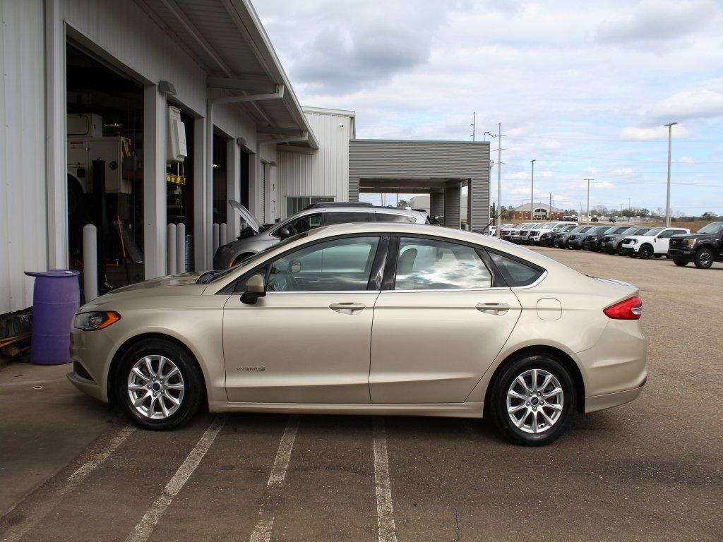 Used 2018 Ford Fusion S image 9