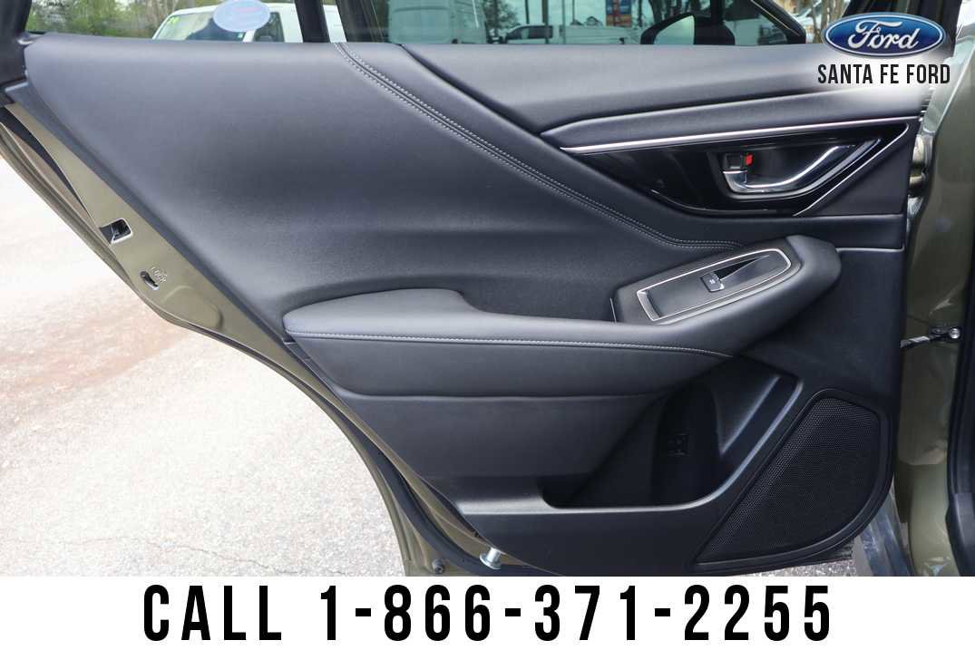 Used 2023 Subaru Outback Limited image 16