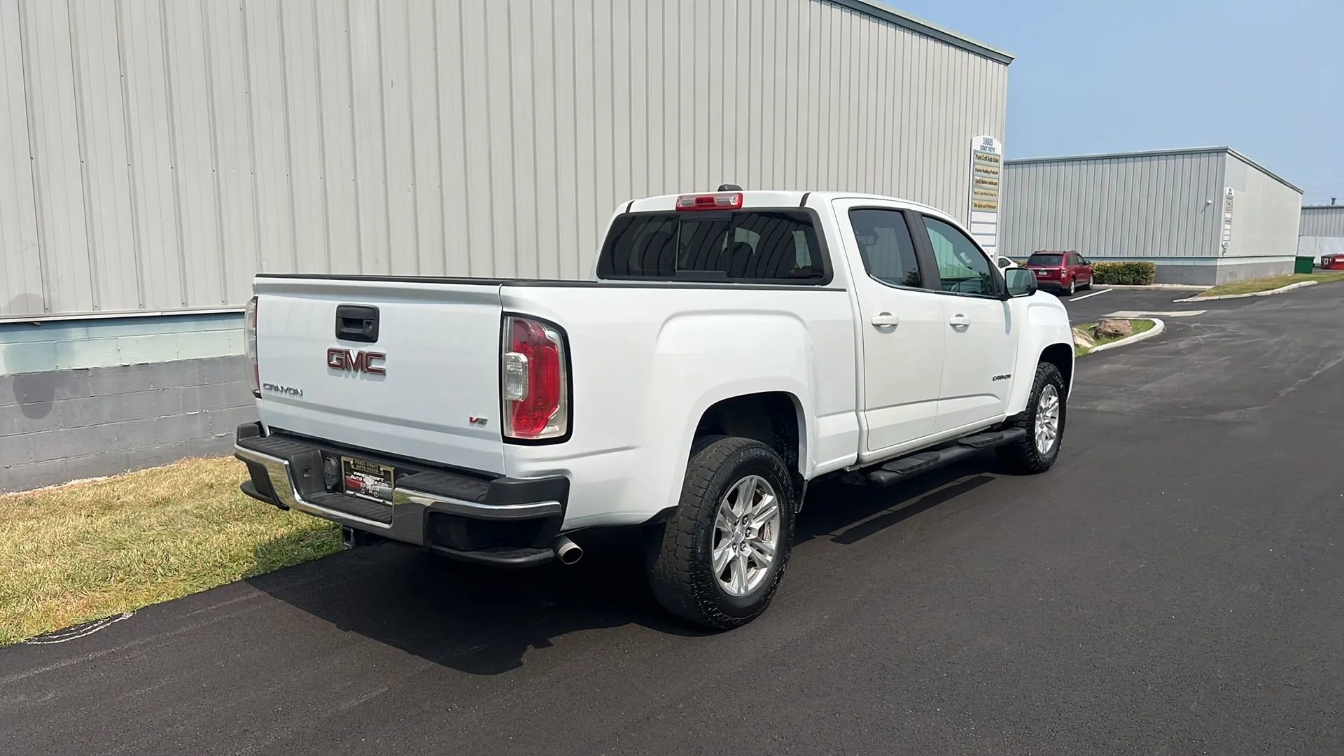Used 2019 GMC Canyon SLE w/ SLE Convenience Package image 5