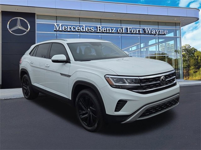 Used 2022 Volkswagen Atlas Cross Sport SE w/ Black Wheel Package