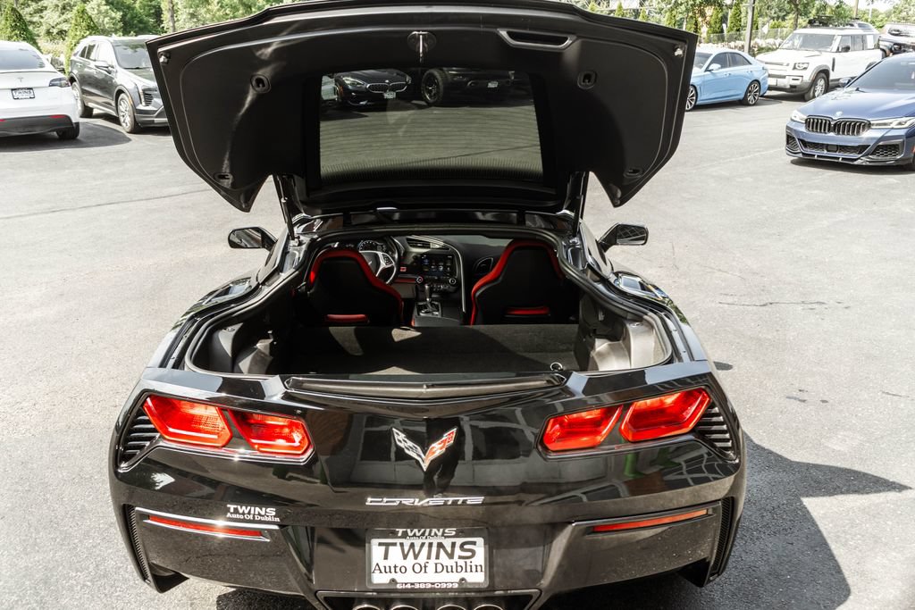 Used 2019 Chevrolet Corvette Stingray Coupe w/ 1LT RWD image 24