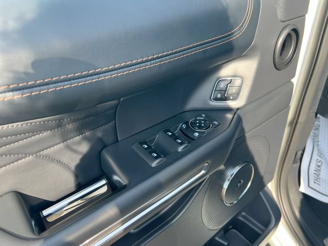 Used 2023 Ford Expedition Max Platinum AWD/4WD image 17