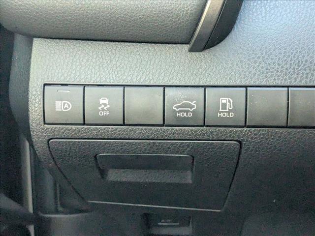Used 2022 Toyota Camry SE w/ Convenience Package FWD image 11