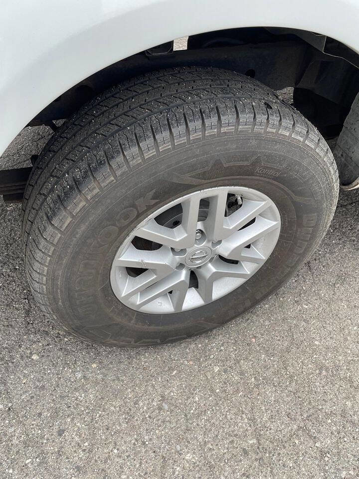 Used 2016 Nissan Frontier SV image 39