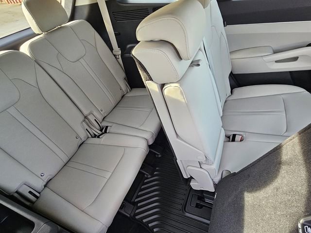 New 2026 Kia Sorento S image 14