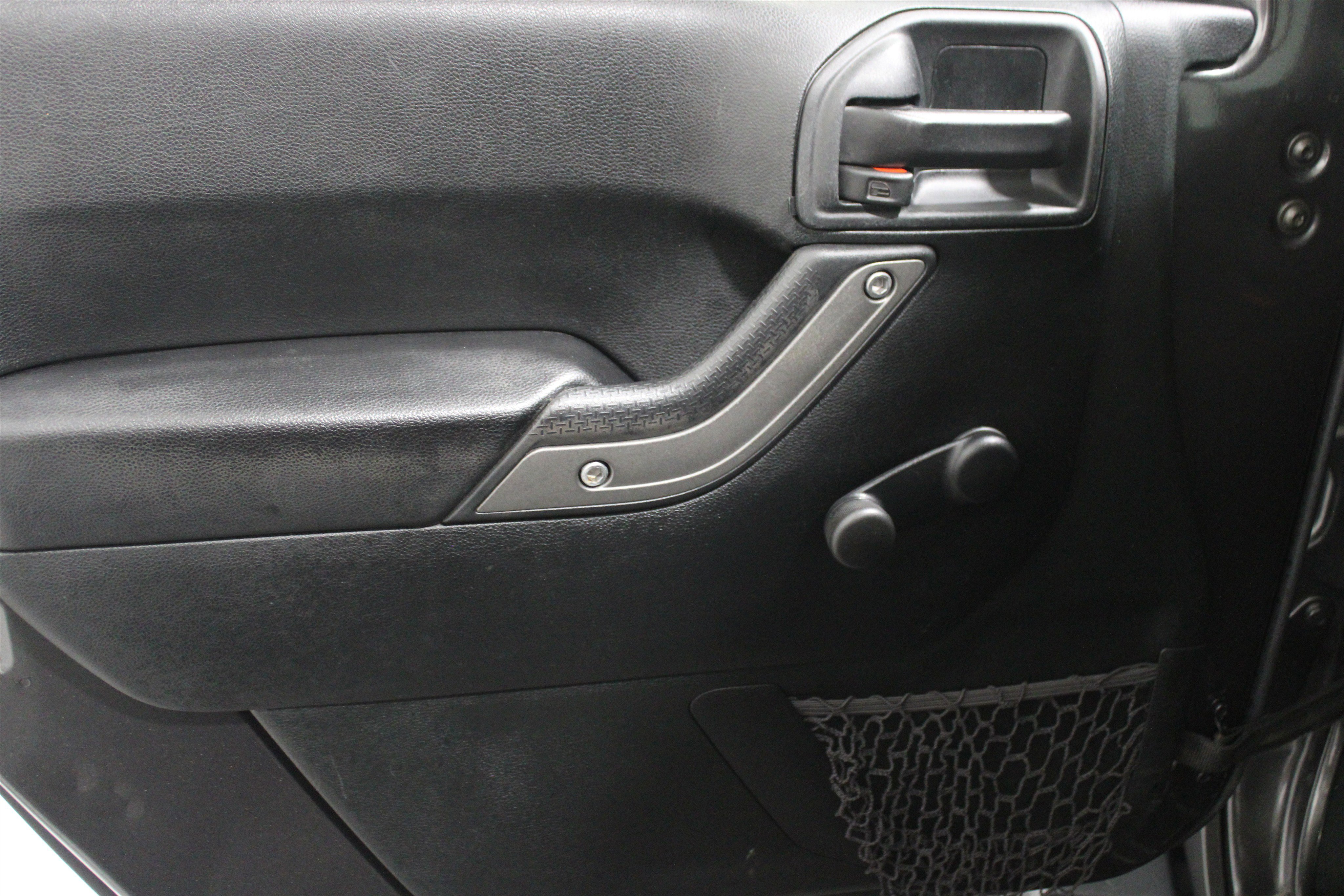 Used 2018 Jeep Wrangler Unlimited Sport image 3