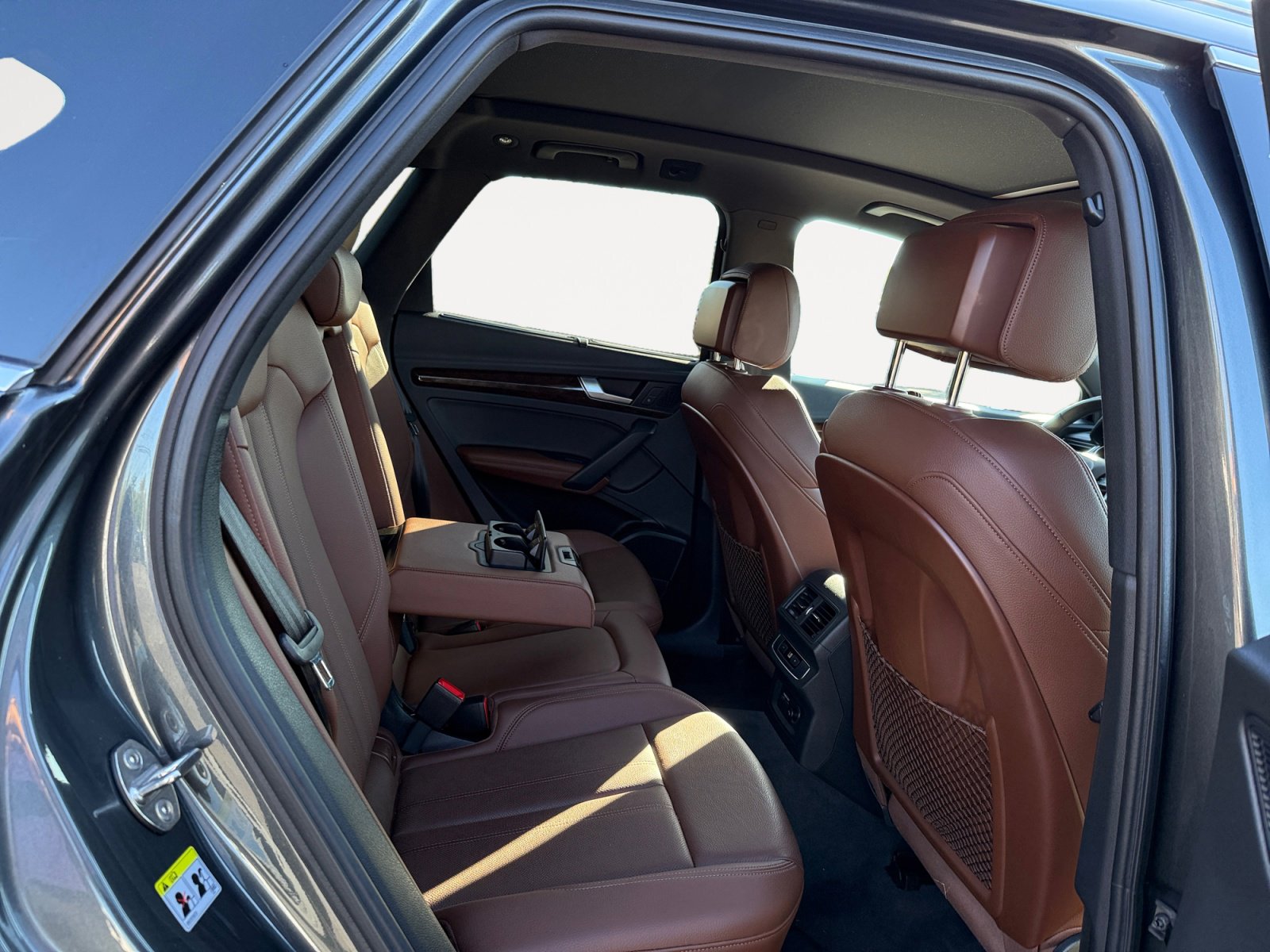 Used 2020 Audi Q5 e Prestige w/ Prestige Package image 18