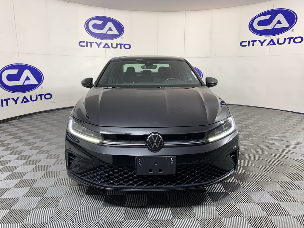 Used 2025 Volkswagen Jetta Sport FWD image 9