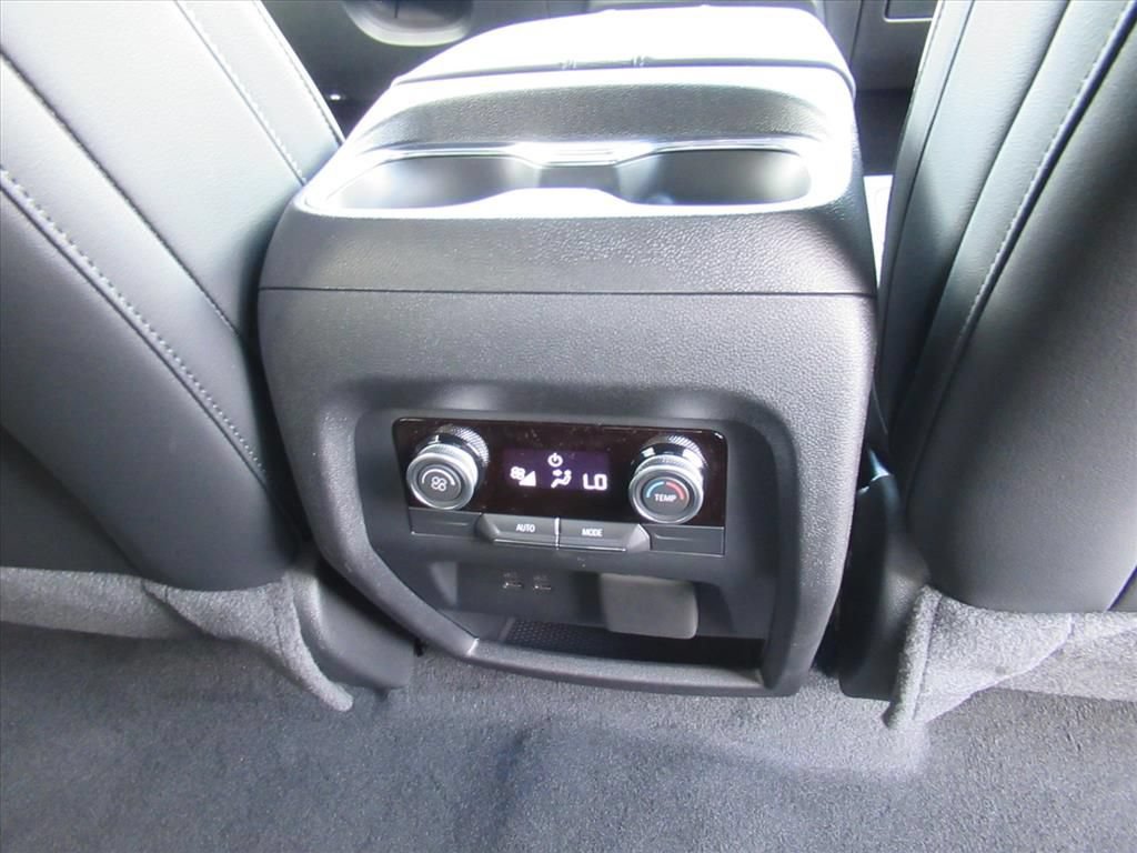 New 2026 Buick Enclave Sport Touring w/ Power Package FWD image 31