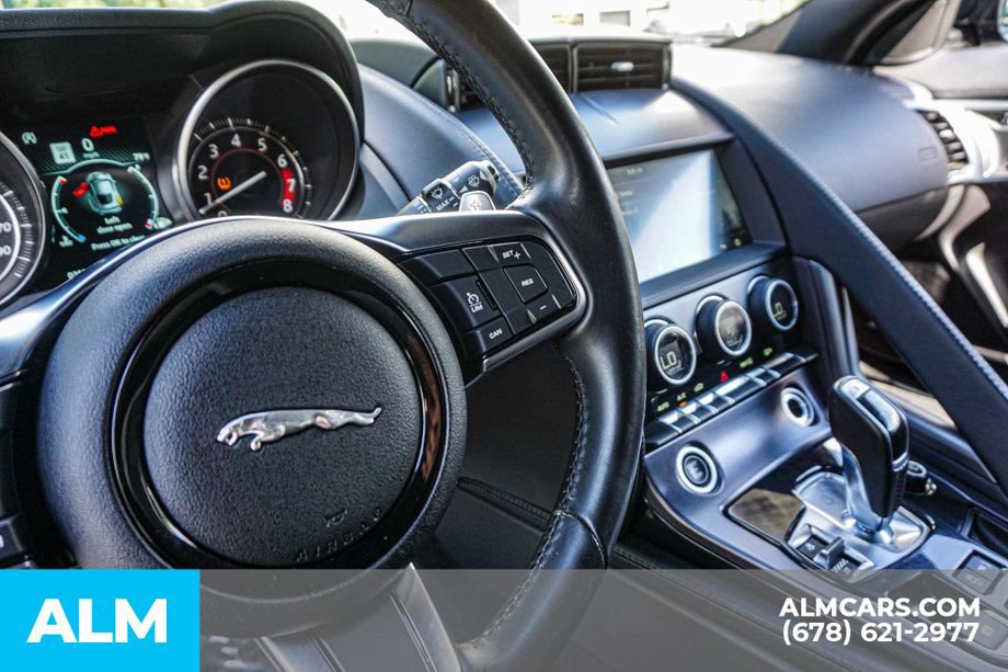 Used 2020 Jaguar F-TYPE Coupe RWD image 31